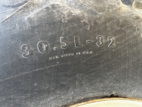 2000 Killbros 1400 Grain Cart