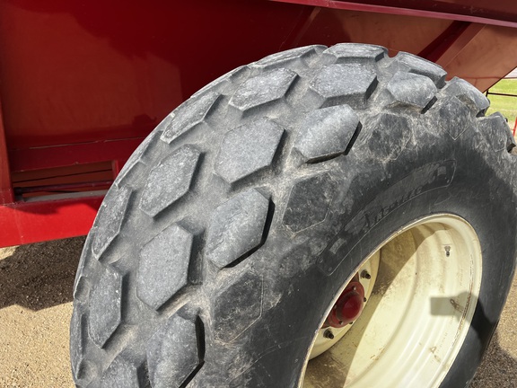 2000 Killbros 1400 Grain Cart