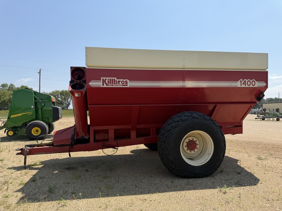 2000 Killbros 1400 Grain Cart