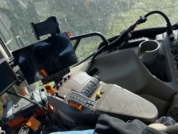 2025 John Deere 6R 215 Tractor