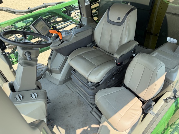 2023 John Deere 616R Sprayer/High Clearance