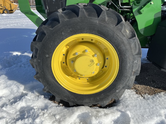 2025 John Deere 5090E Tractor
