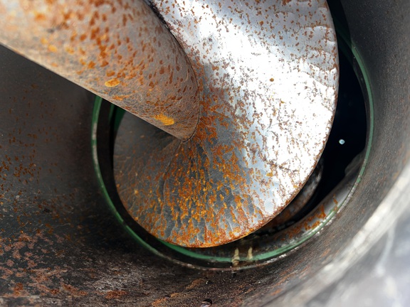 2013 John Deere S680 Combine