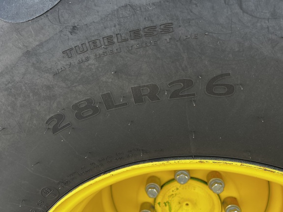 2013 John Deere S680 Combine