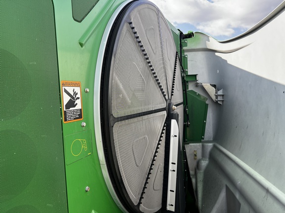 2013 John Deere S680 Combine