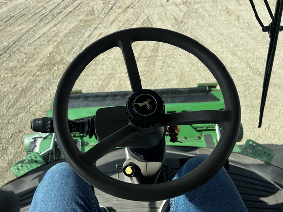 2013 John Deere S680 Combine