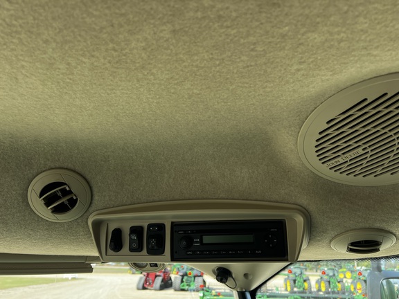 2013 John Deere S680 Combine