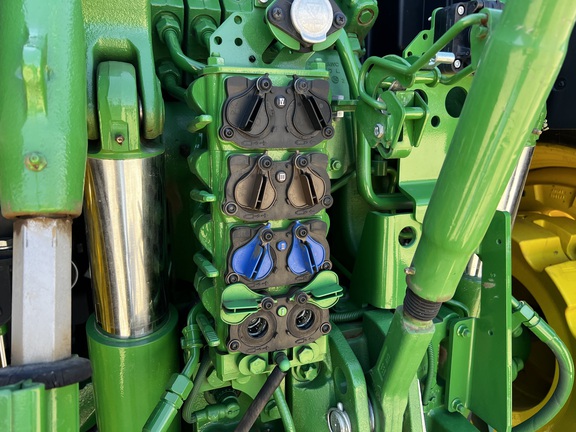 2023 John Deere 6R 165 Tractor