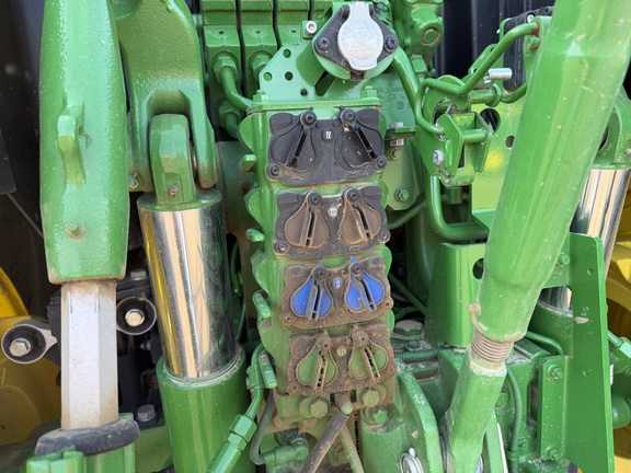 2023 John Deere 6R 165 Tractor