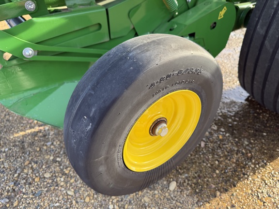 2025 John Deere 561M Baler/Round