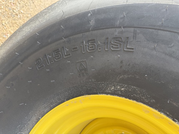 2025 John Deere 561M Baler/Round