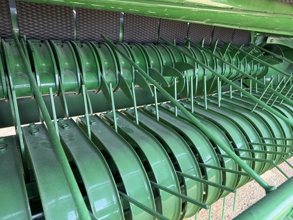 2025 John Deere 561M Baler/Round