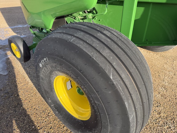 2025 John Deere 561M Baler/Round