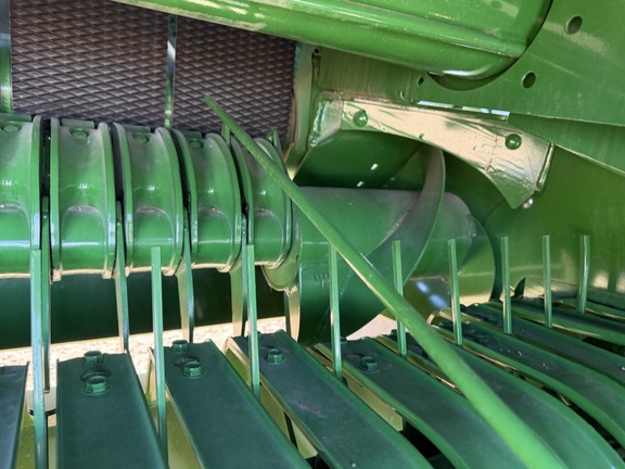 2025 John Deere 561M Baler/Round