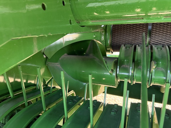 2025 John Deere 561M Baler/Round