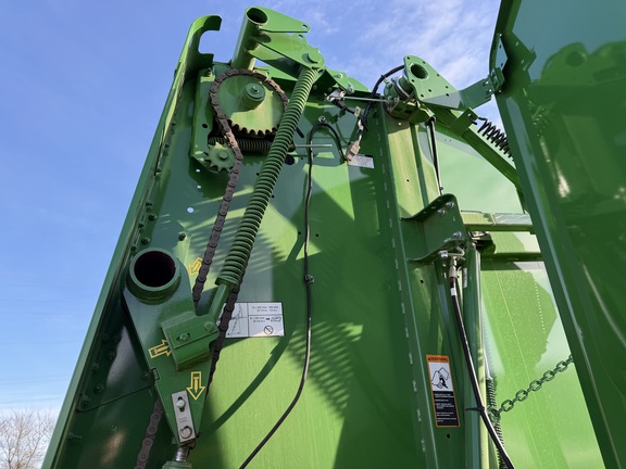 2025 John Deere 561M Baler/Round