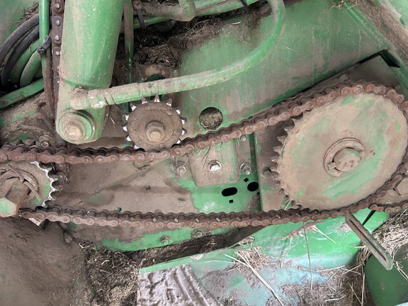 2001 John Deere 567 Baler/Round