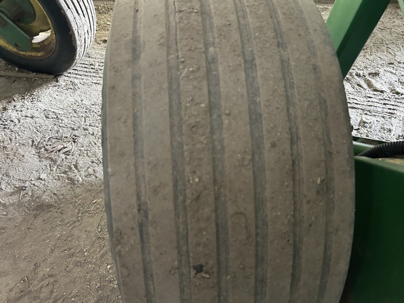 2001 John Deere 567 Baler/Round