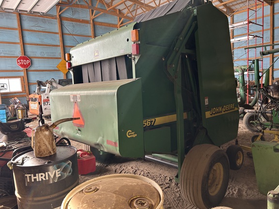 2001 John Deere 567 Baler/Round