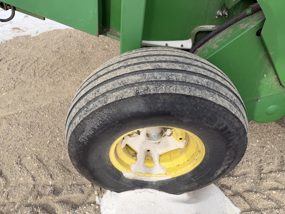 2001 John Deere 567 Baler/Round