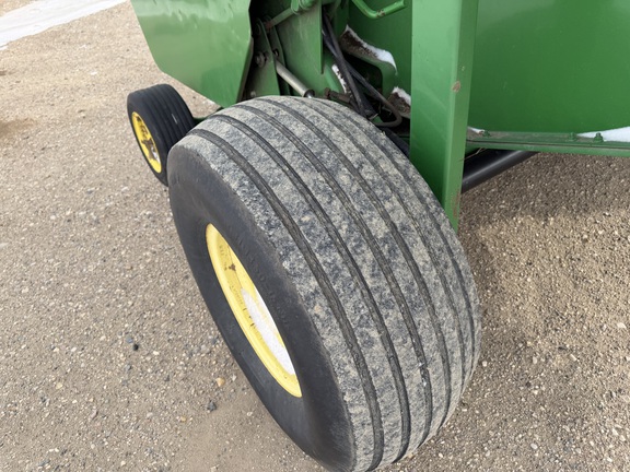 2001 John Deere 567 Baler/Round