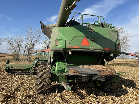 2023 John Deere X9 1100 Combine
