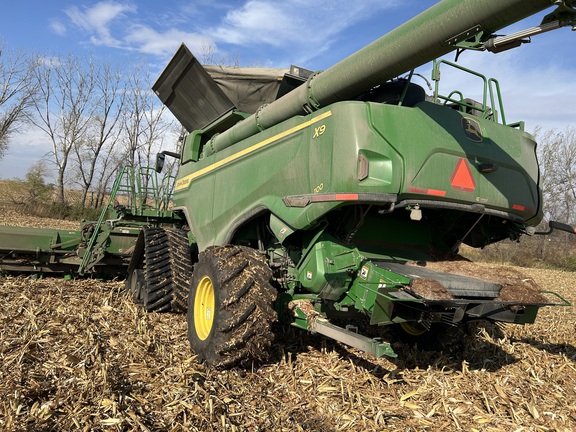 2023 John Deere X9 1100 Combine