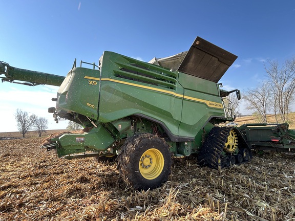 2023 John Deere X9 1100 Combine
