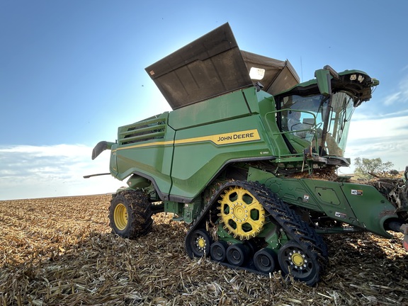 2023 John Deere X9 1100 Combine