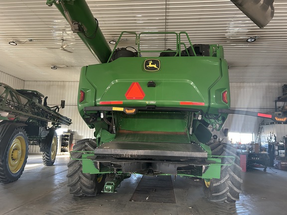 2023 John Deere X9 1100 Combine