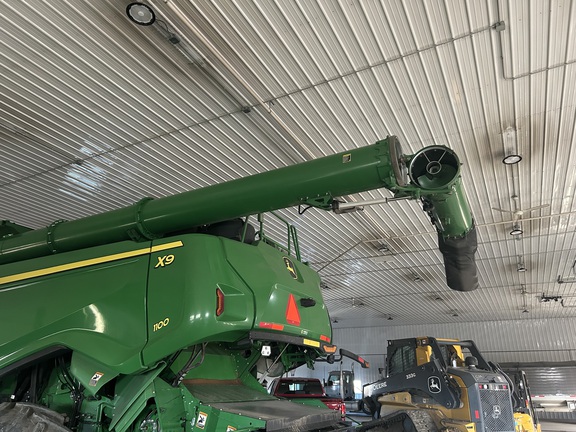 2023 John Deere X9 1100 Combine