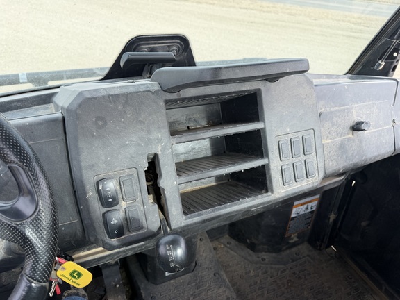 2022 John Deere XUV 835M ATV