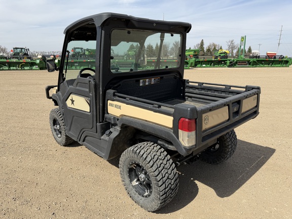 2022 John Deere XUV 835M ATV