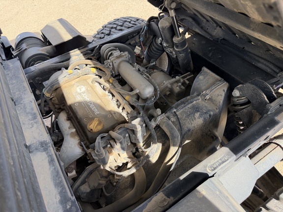 2022 John Deere XUV 835M ATV
