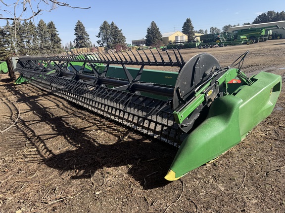 2024 John Deere RD40F Header Combine
