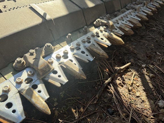 2024 John Deere RD40F Header Combine