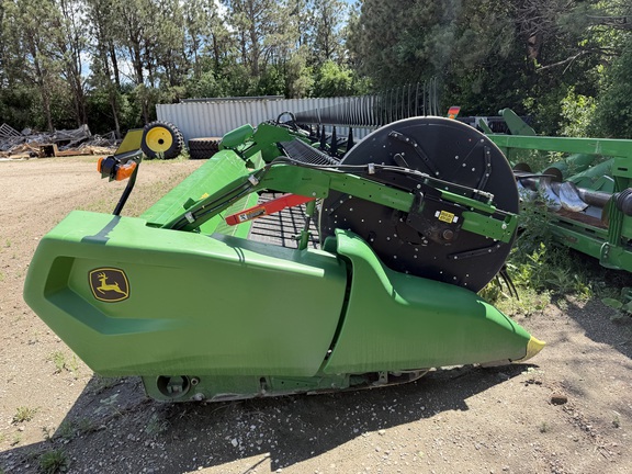 2024 John Deere RD40F Header Combine