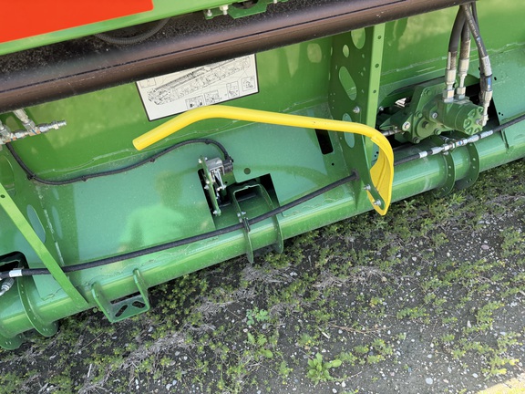 2024 John Deere RD40F Header Combine