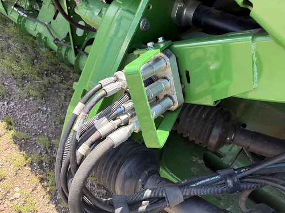 2024 John Deere RD40F Header Combine
