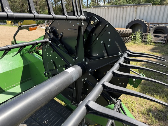 2024 John Deere RD40F Header Combine