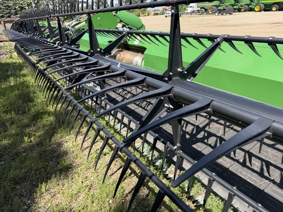 2024 John Deere RD40F Header Combine