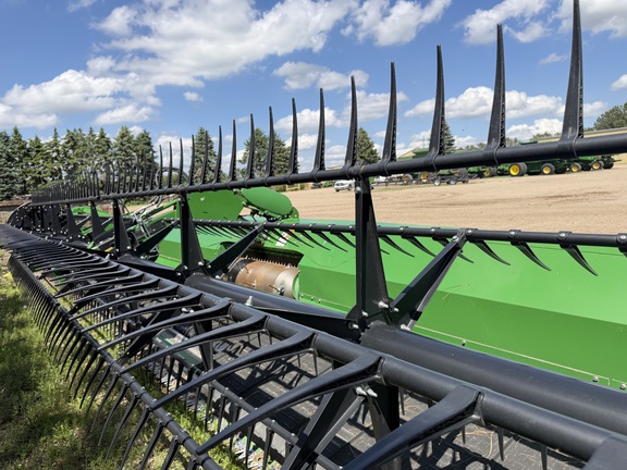 2024 John Deere RD40F Header Combine