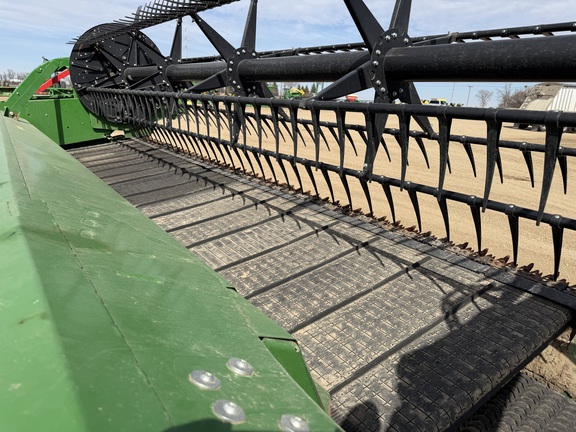 2024 John Deere RD40F Header Combine