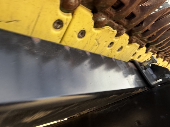 2024 John Deere RD40F Header Combine