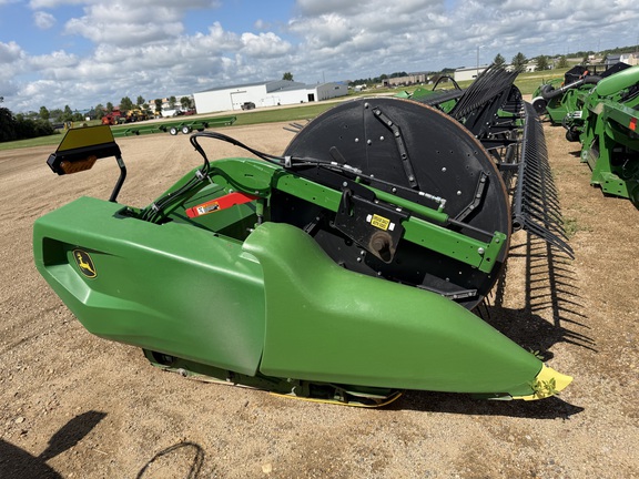 2024 John Deere RD40F Header Combine
