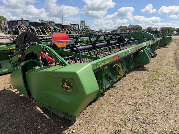 2024 John Deere RD40F Header Combine