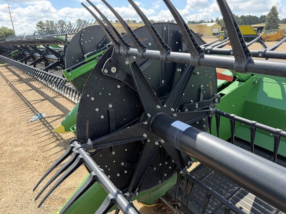 2024 John Deere RD40F Header Combine