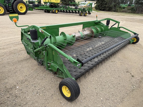 2018 John Deere 615P Header Combine