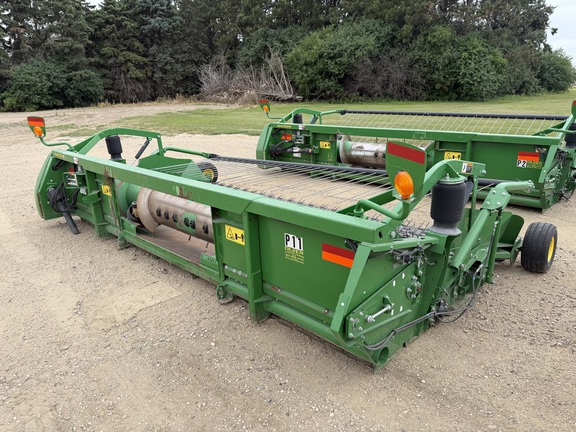2018 John Deere 615P Header Combine
