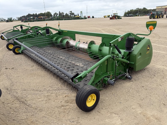 2018 John Deere 615P Header Combine